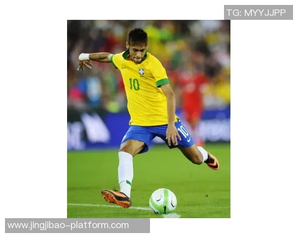 国王杯激战：拜仁大胜巴黎乌龙球引发争议判罚全场沸腾