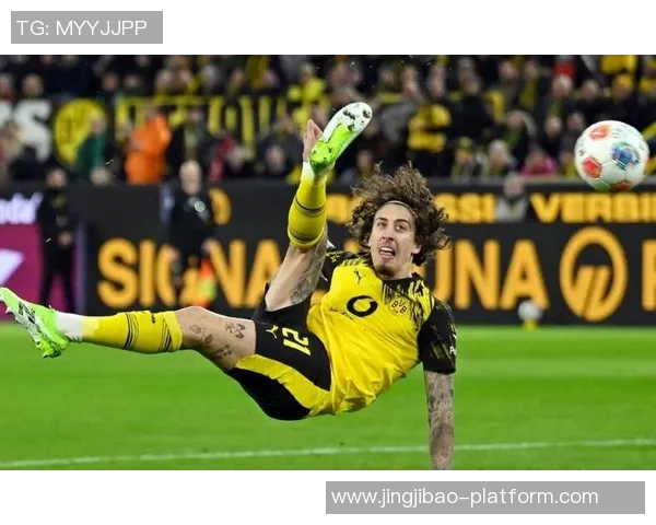 意甲激战:里昂狂胜多特蒙德6-2乌龙球瞬间点燃全场激情