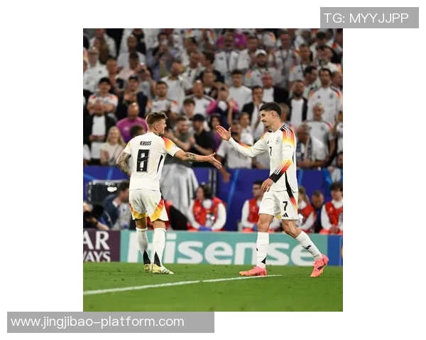 中超激战巴黎圣日耳曼6比2大胜巴萨帽子戏法引发争议判罚热议